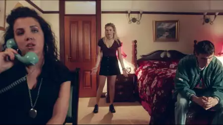 Derry Girls - galeria zdjęć - filmweb