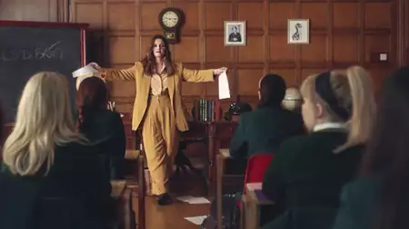 Derry Girls - galeria zdjęć - filmweb