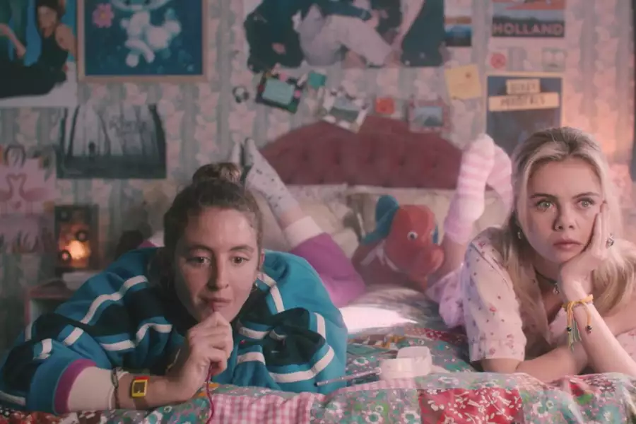 Derry Girls - galeria zdjęć - filmweb