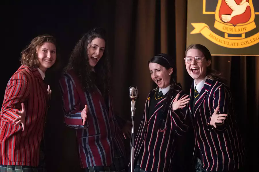 Derry Girls - galeria zdjęć - filmweb