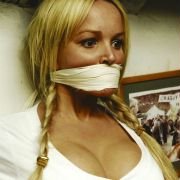 The Cottage - galeria zdjęć - filmweb