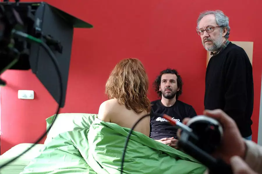 Dwie strony łóżka - galeria zdjęć - filmweb