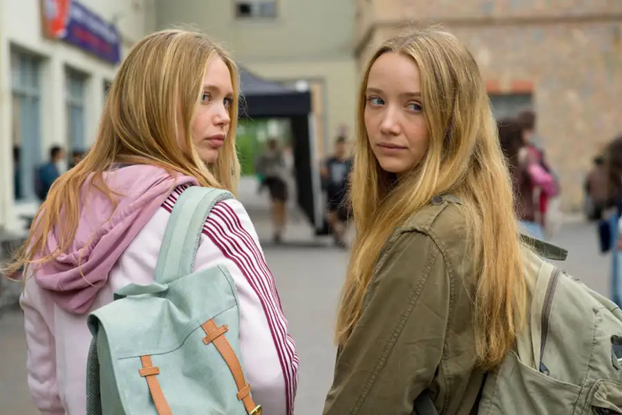 Laleczka - galeria zdjęć - filmweb