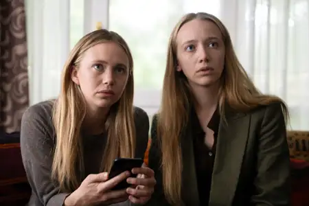 Laleczka - galeria zdjęć - filmweb