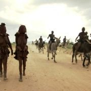 Bébé(s) - galeria zdjęć - filmweb
