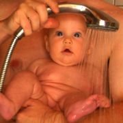 Bébé(s) - galeria zdjęć - filmweb