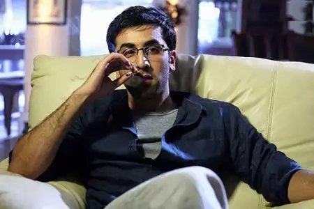 Raajneeti - galeria zdjęć - filmweb