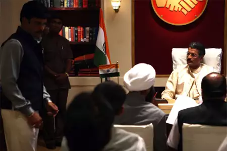 Raajneeti - galeria zdjęć - filmweb