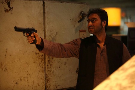 Raajneeti - galeria zdjęć - filmweb