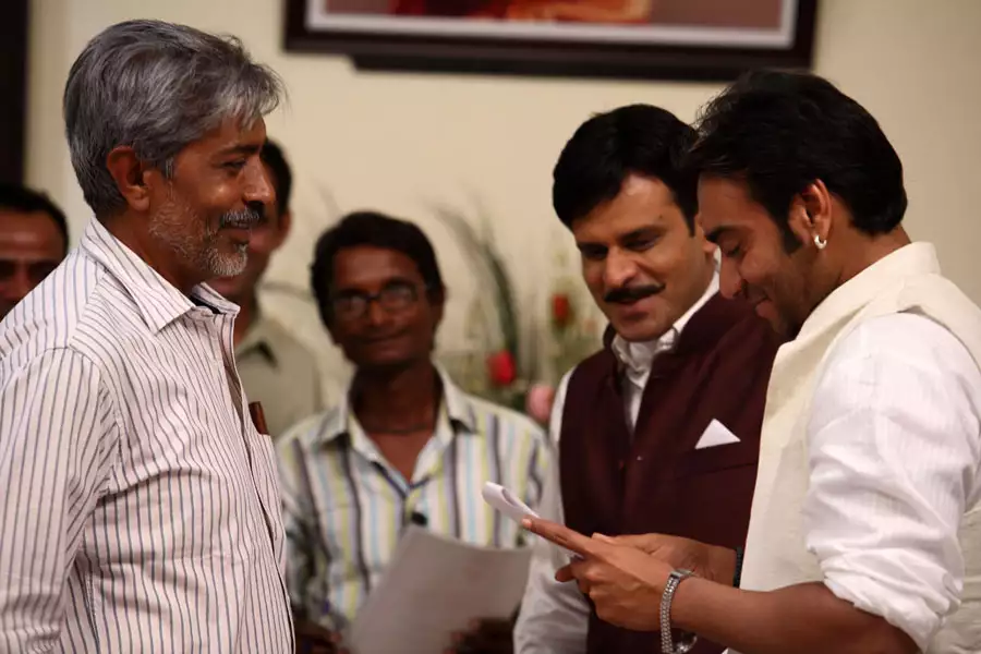 Raajneeti - galeria zdjęć - filmweb