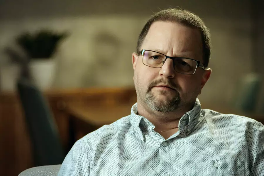 Knutby: M&oacute;dl się, słuchaj i zabijaj - galeria zdjęć - filmweb