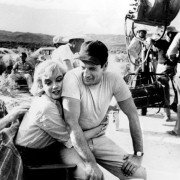 Skłóceni z życiem - galeria zdjęć - filmweb