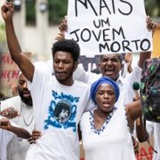 Amar é para os Fortes - galeria zdjęć - filmweb