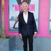 Naga broń - galeria zdjęć - filmweb