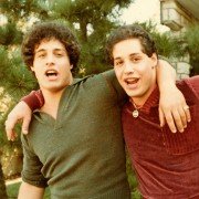 Three Identical Strangers - galeria zdjęć - filmweb