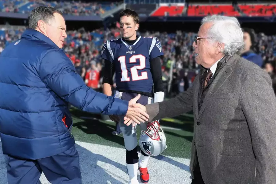 Patriots: Dynastia z Nowej Anglii - galeria zdjęć - filmweb