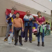 Midnight Family - galeria zdjęć - filmweb