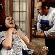 Throw Momma from the Train - galeria zdjęć - filmweb
