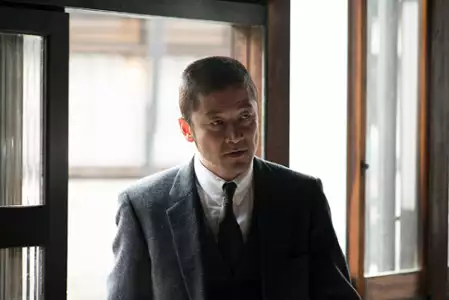 Outsider - galeria zdjęć - filmweb