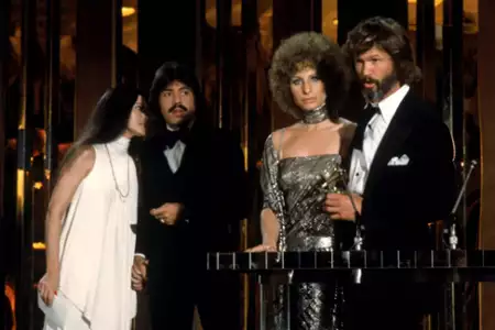 Narodziny gwiazdy - galeria zdjęć - filmweb