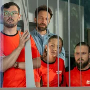 Na sygnale - galeria zdjęć - filmweb
