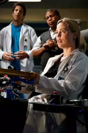 Heartbeat - galeria zdjęć - filmweb