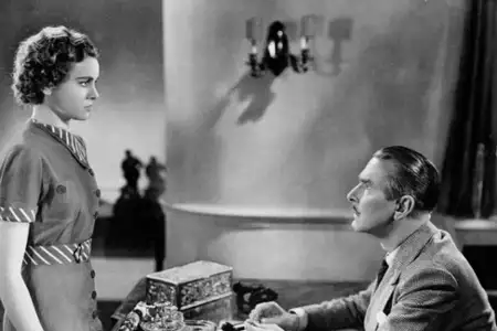 Młody i niewinny - galeria zdjęć - filmweb