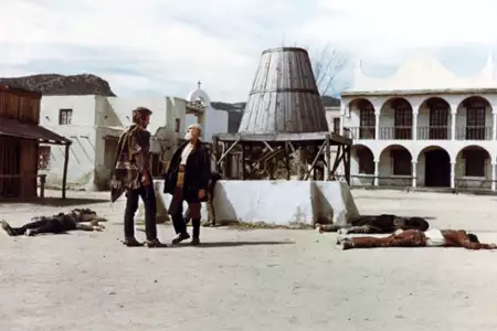 Za garść dolar&oacute;w - galeria zdjęć - filmweb