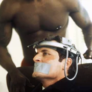 Nosiciel - galeria zdjęć - filmweb