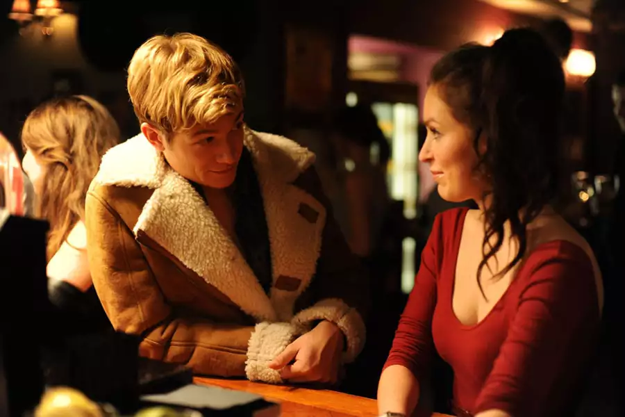 Miłosny kąsek - galeria zdjęć - filmweb