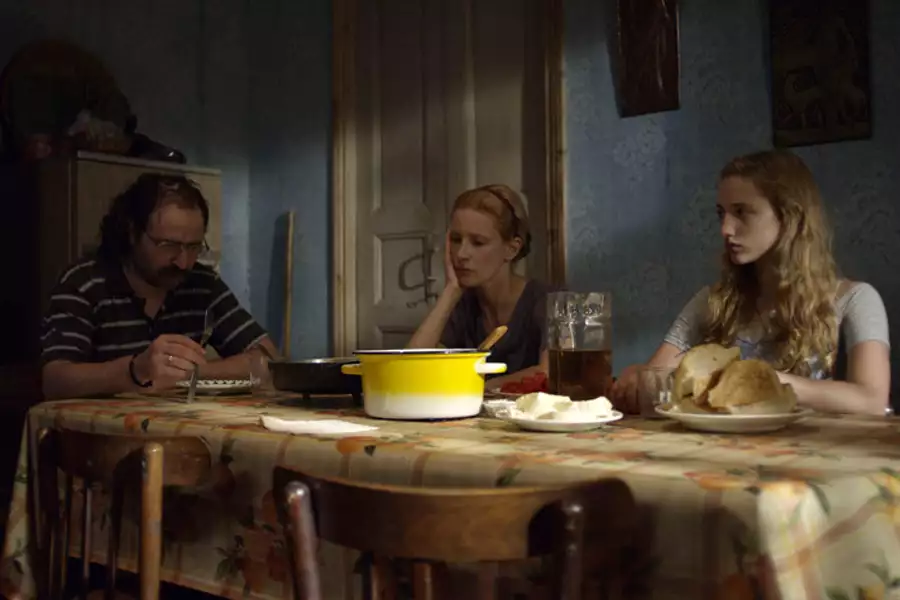 Nagmi - galeria zdjęć - filmweb