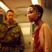 Wszechstronna dziewczyna - galeria zdjęć - filmweb