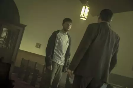 Outcast: Opętanie - galeria zdjęć - filmweb