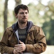 Outcast - galeria zdjęć - filmweb