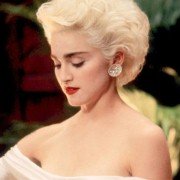 Kim jest ta dziewczyna? - galeria zdjęć - filmweb