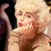 Kim jest ta dziewczyna? - galeria zdjęć - filmweb