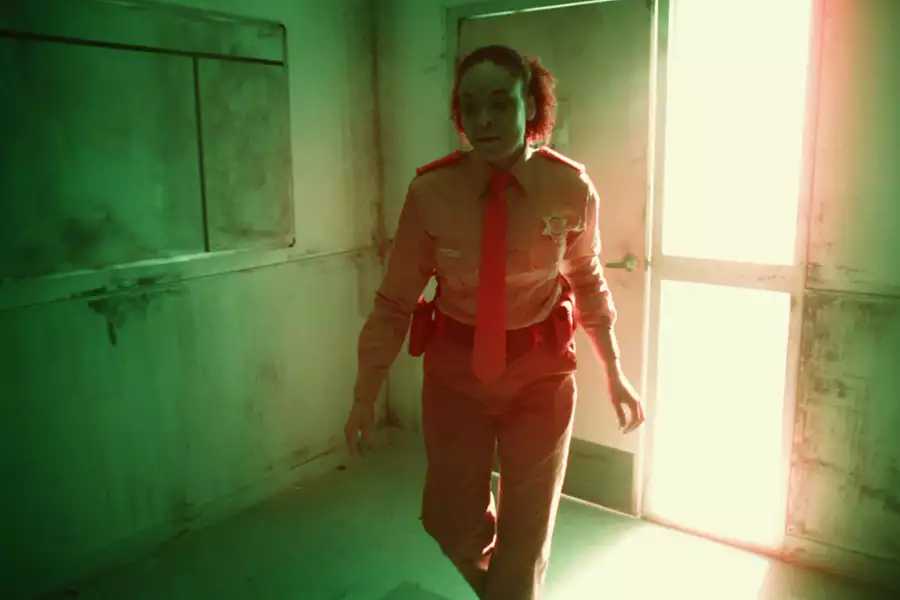Superstition - galeria zdjęć - filmweb