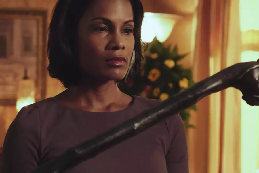 Superstition - galeria zdjęć - filmweb