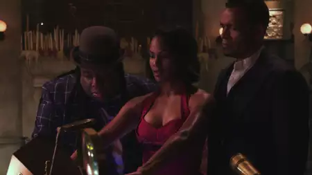 Superstition - galeria zdjęć - filmweb