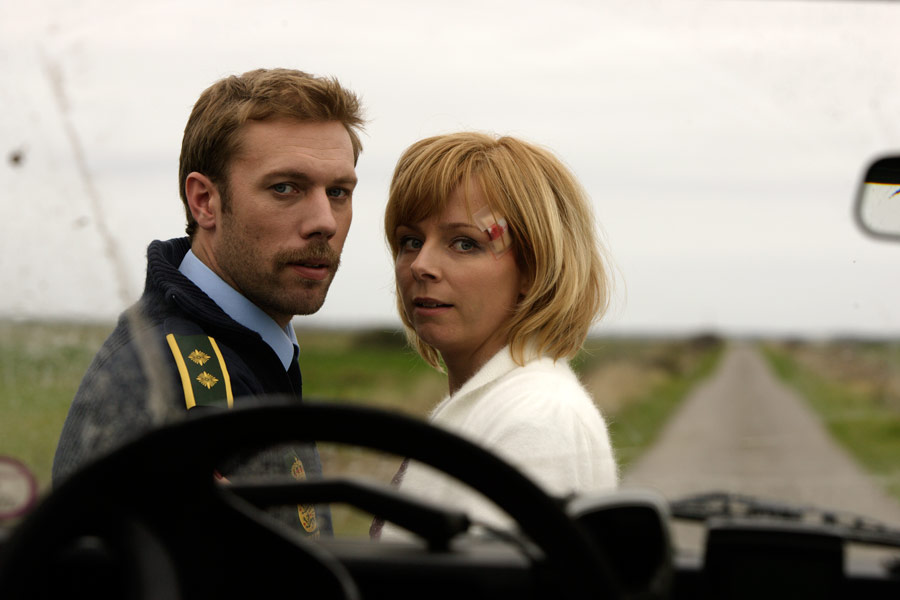 Cudne przerażenie (recenzja filmu Strasznie szczęśliwi)