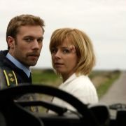 Strasznie szczęśliwi - galeria zdjęć - filmweb