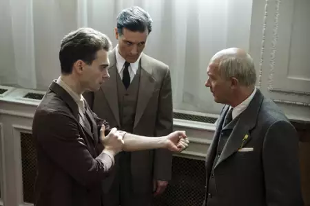 Geniusz: Picasso - galeria zdjęć - filmweb