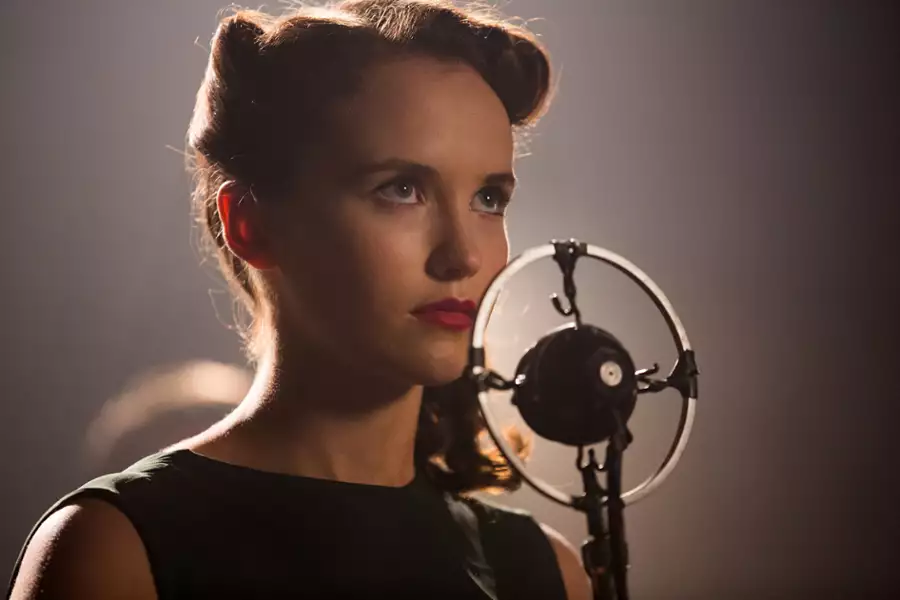 Świat w ogniu: Początki - galeria zdjęć - filmweb