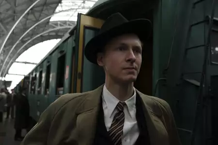 Świat w ogniu: Początki - galeria zdjęć - filmweb