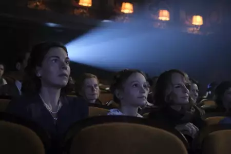 Świat w ogniu: Początki - galeria zdjęć - filmweb