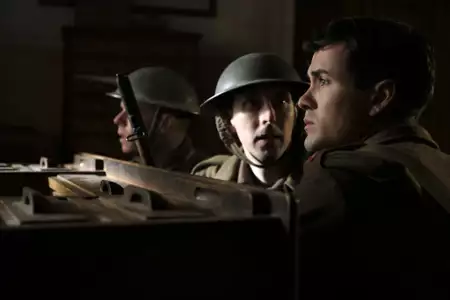 Świat w ogniu: Początki - galeria zdjęć - filmweb