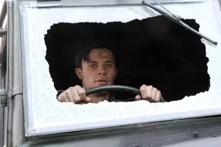 Świat w ogniu: Początki - galeria zdjęć - filmweb