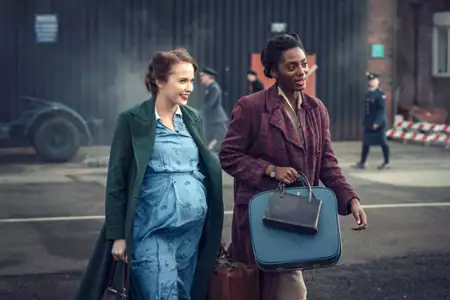 Świat w ogniu: Początki - galeria zdjęć - filmweb