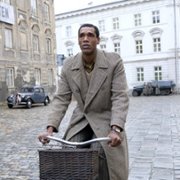 World on Fire - galeria zdjęć - filmweb