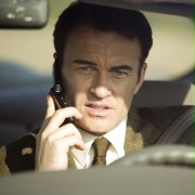 Julian McMahon w Przeczucie